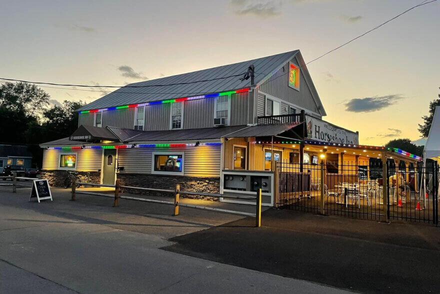 Customer Spotlight: The Horseshoe Inn Bar & Grill - DeCrescente ...